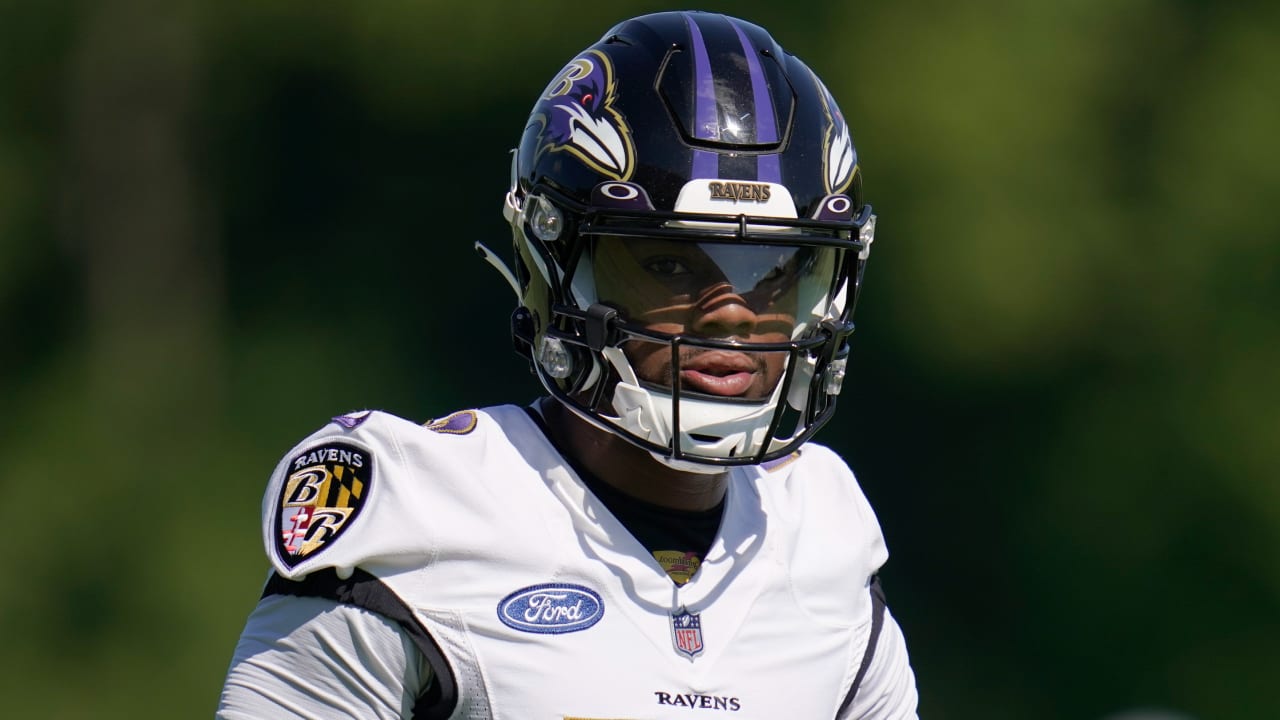 SiriusXM NFL Radio on X: It's pretty sweet and I'm really enjoying it. I  can't wait to see what we all have in store here. @Ravens Linebacker  Roquan Smith on getting adjusted