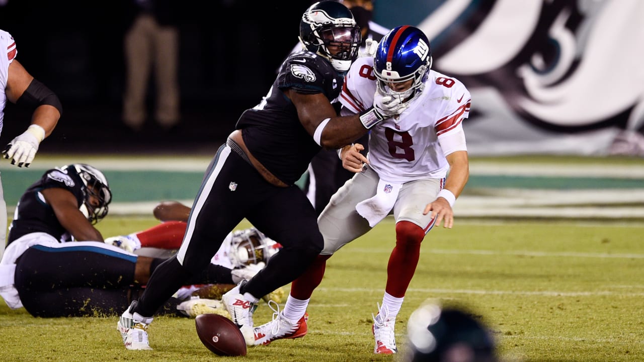 Philadelphia Eagles defensive end Brandon Graham's strip-sack ICES Eagles'  comeback win