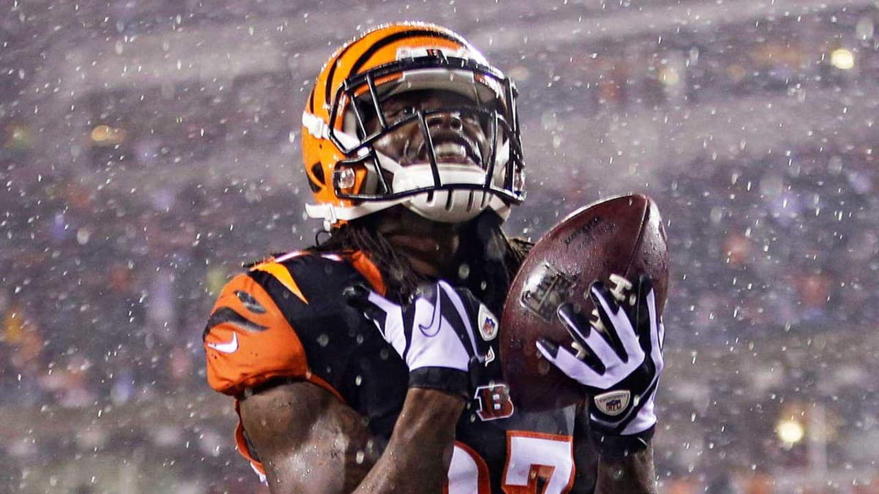 NFL Auction  Crucial Catch - Bengals Cedric Ogbuehi Game Issued