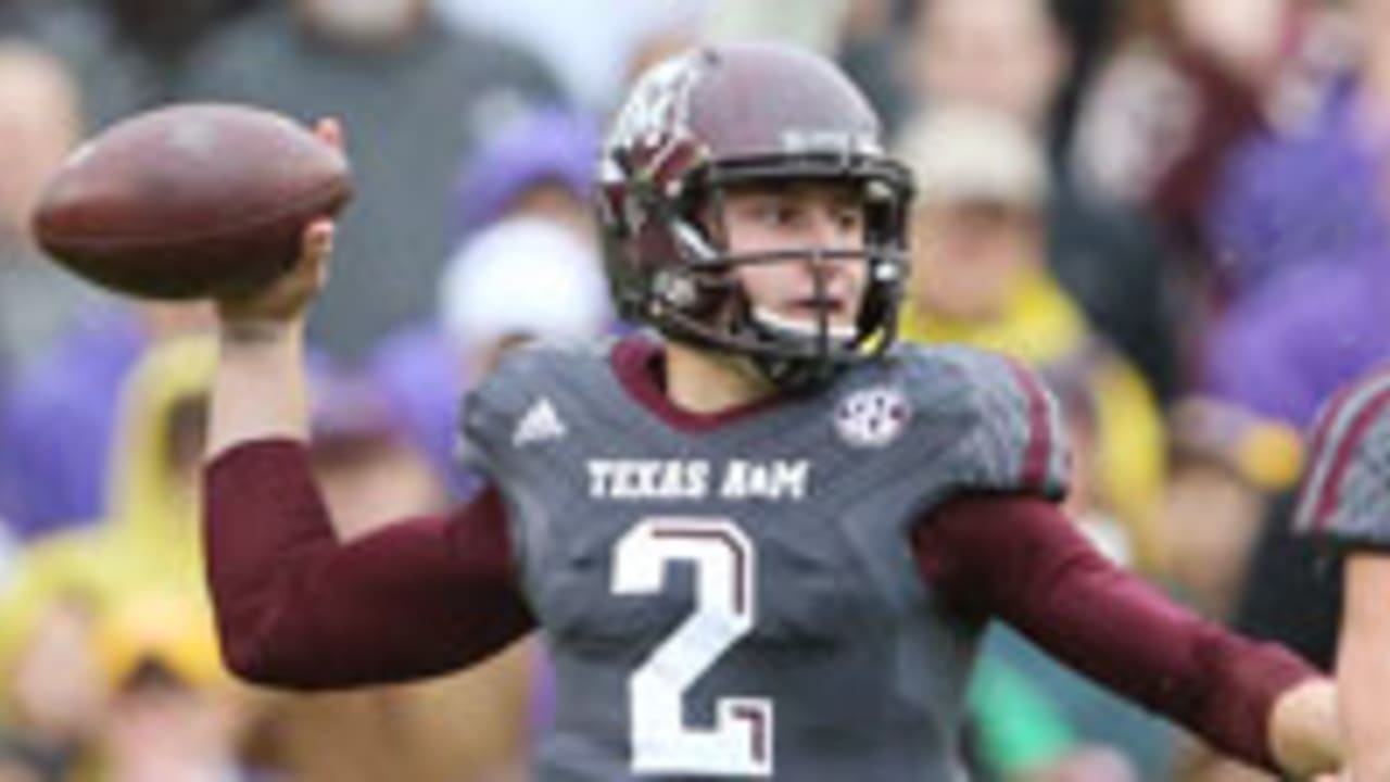 Johnny-Manziel-sl-131126-2.jpg