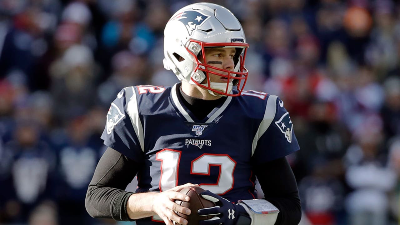 Tom Brady passes Peyton Manning for No. 2 in TDs