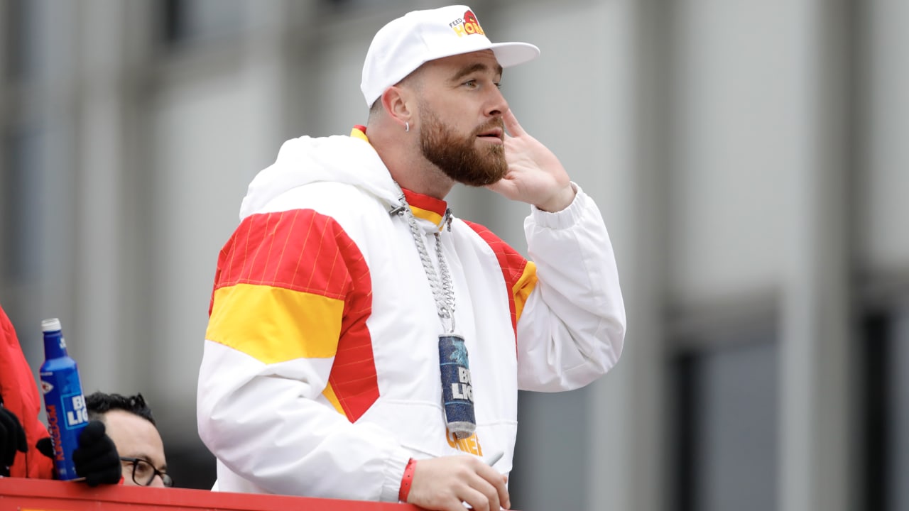 Travis Kelce caught another big gig: 'SNL' host. Who else from