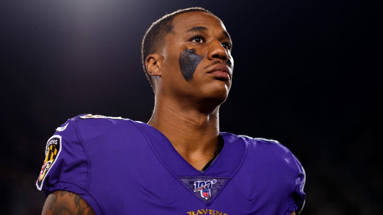 Raiders sign 2-time All-Pro cornerback Marcus Peters