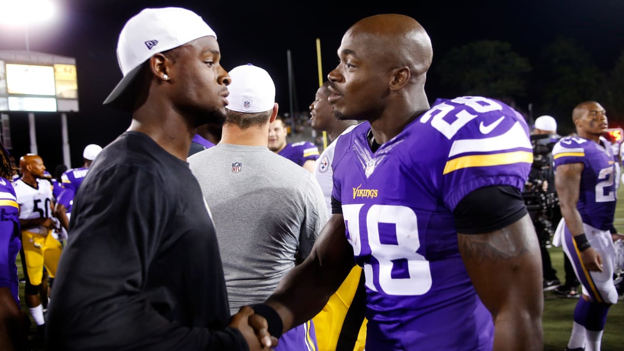 Le'Veon Bell, Adrian Peterson Show Off Hands At Boxing Workout In L.A.