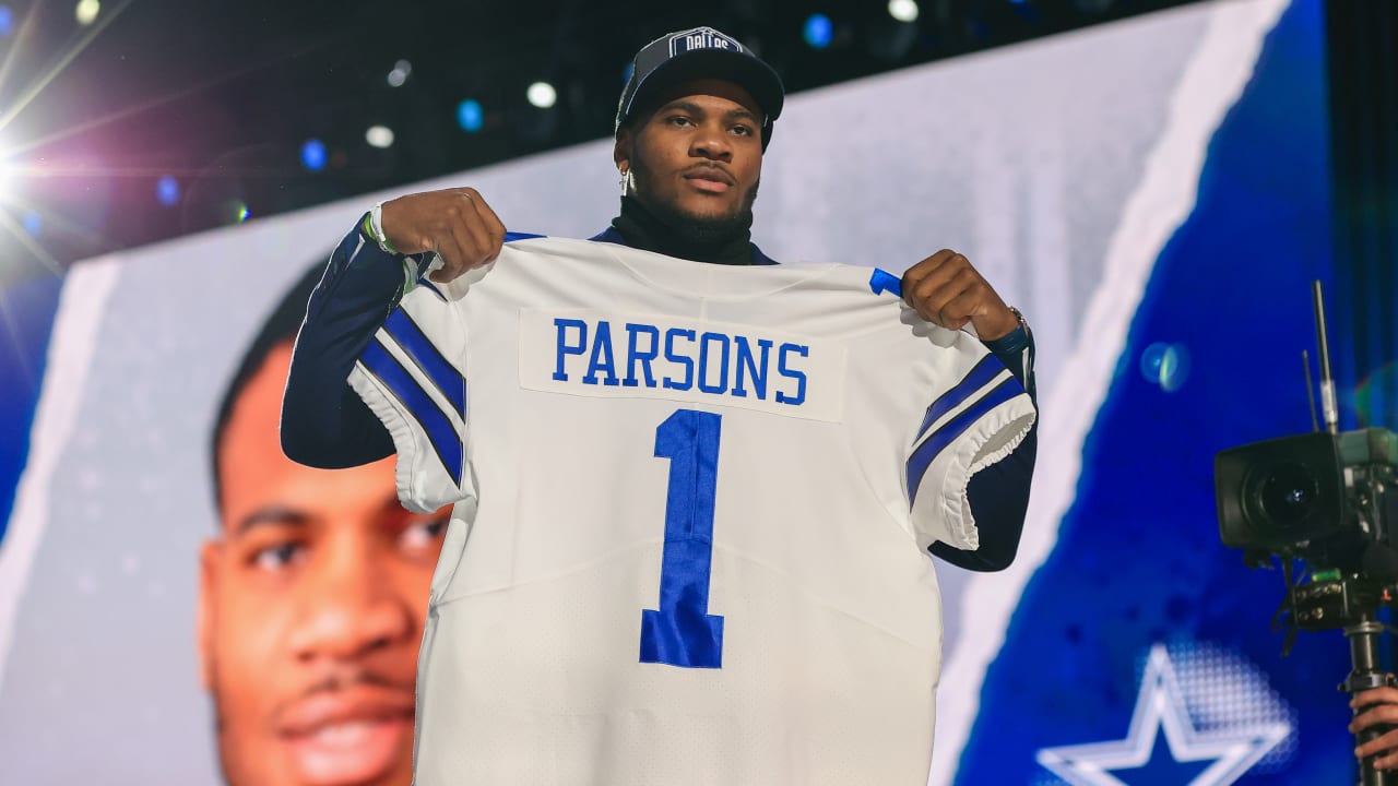 Dallas Cowboys linebacker Micah Parsons compares himself to Bobby Boucher in 'The Waterboy'