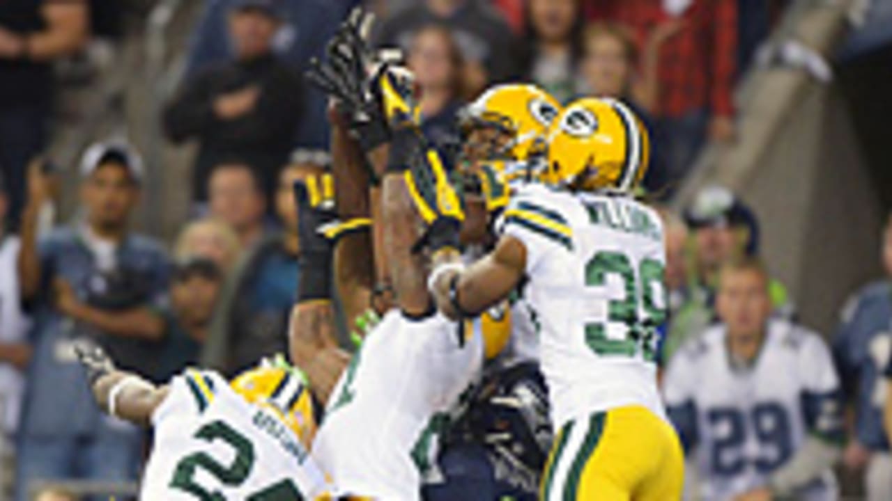 golden-tate-121105-Spot.jpg