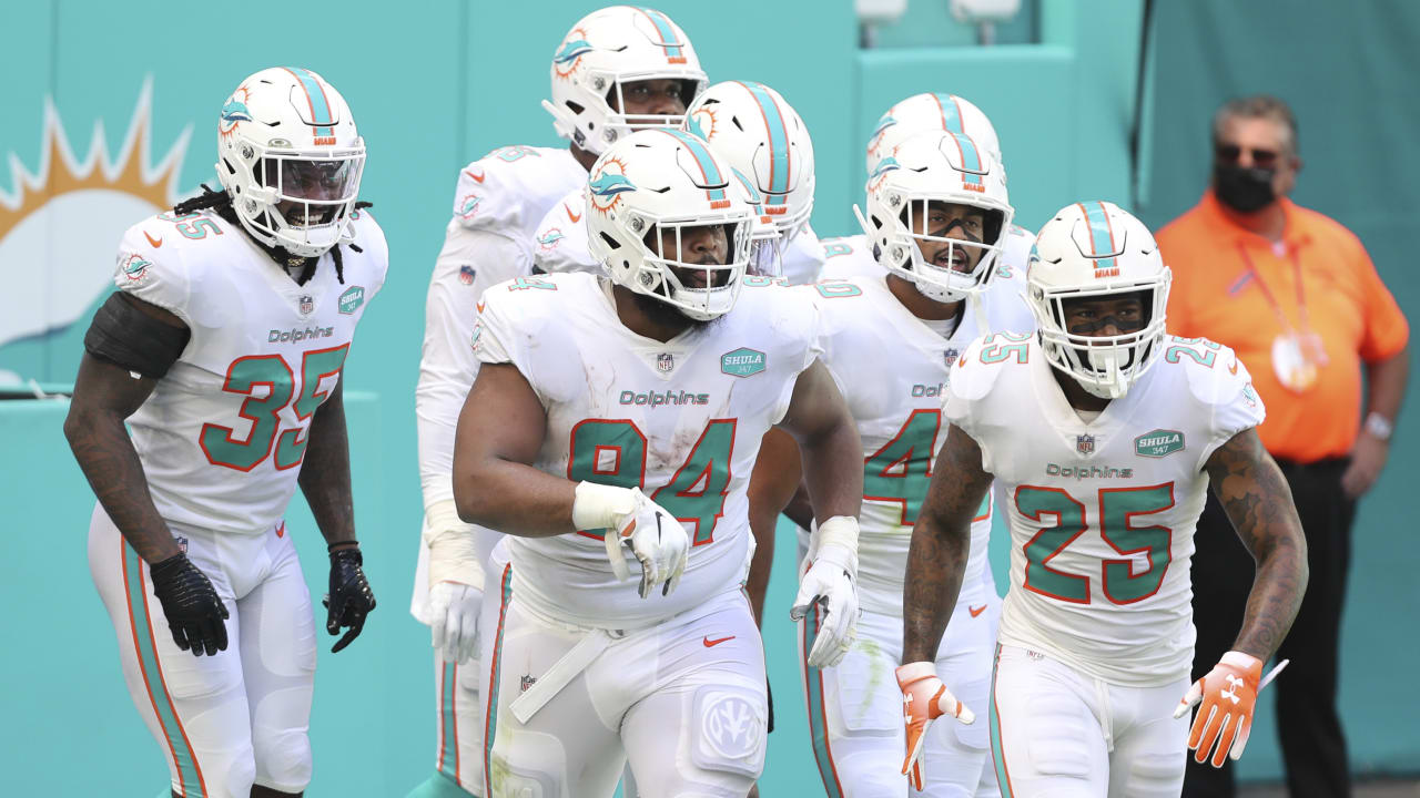 VIDEO: Rookie Christian Wilkins Scores Big-Guy Touchdown for Dolphins