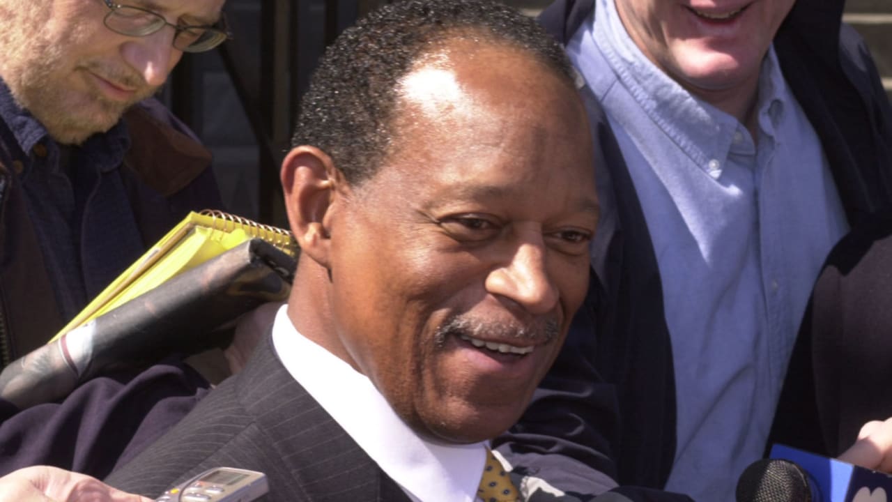 Gene Upshaw's selfless legacy thrives in cancer center's