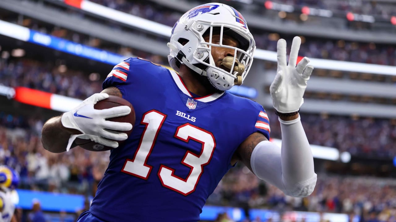 EAST RUTHERFORD, NJ - NOVEMBER 06: Buffalo Bills wide receiver Gabe Davis  (13) during the National Football League game between the New York Jets and  Buffalo Bills on November 6, 2022 at