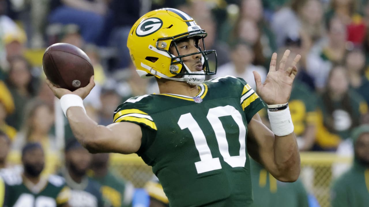 Juwann Winfree of the Green Bay Packers catches a pass against News  Photo - Getty Images