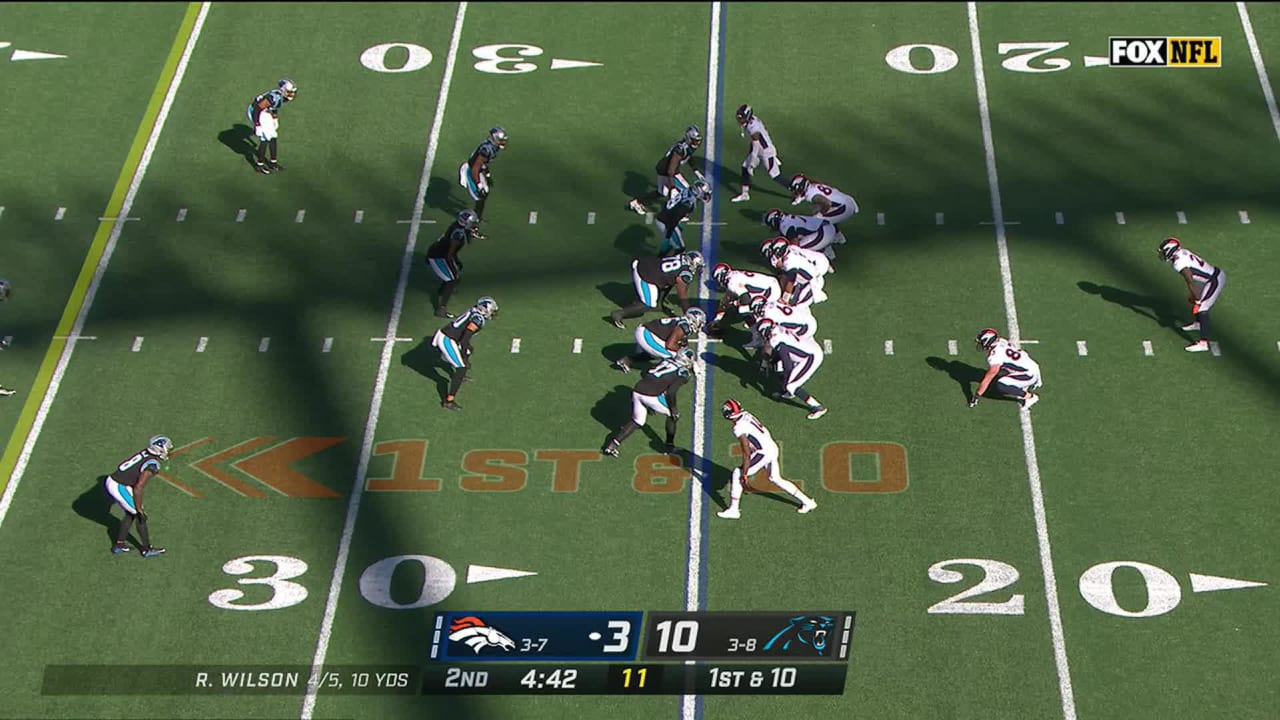 Denver Broncos running back Latavius Murray's wicked jump cut sparks 52