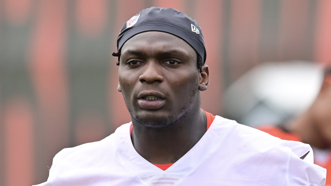 Cleveland Browns cut DT Winfrey after allegedly threatening woman