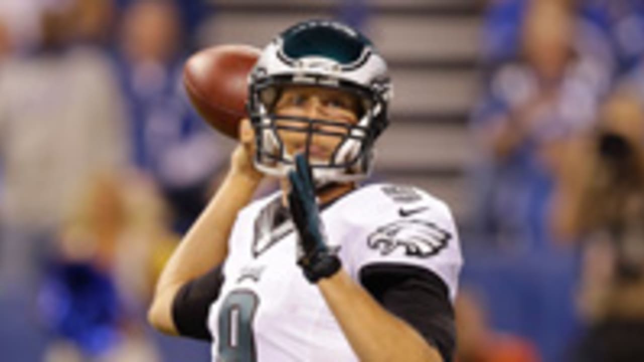 nick-foles-091515-spot.jpg