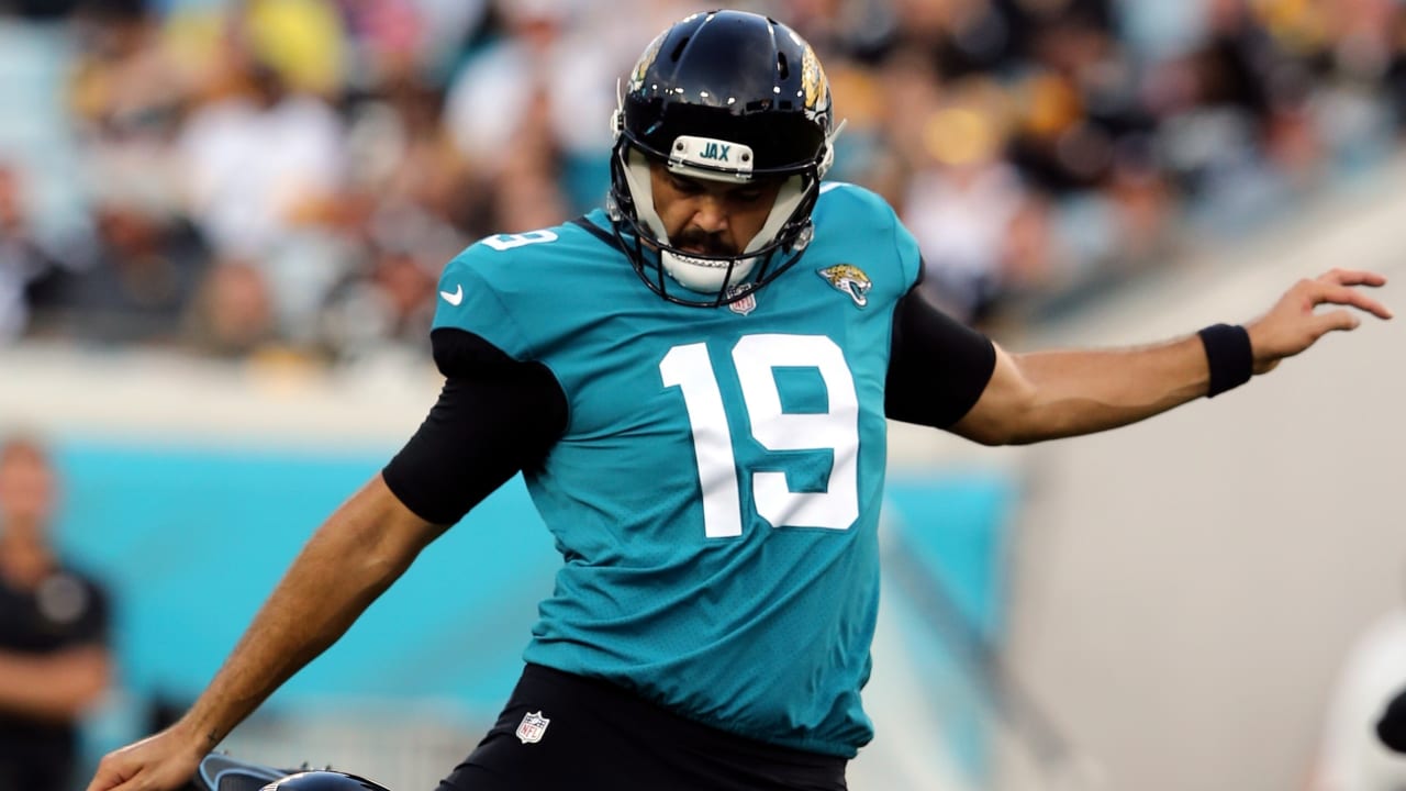 Jacksonville Jaguars kicker Ryan Santoso drills 53-yard field goal