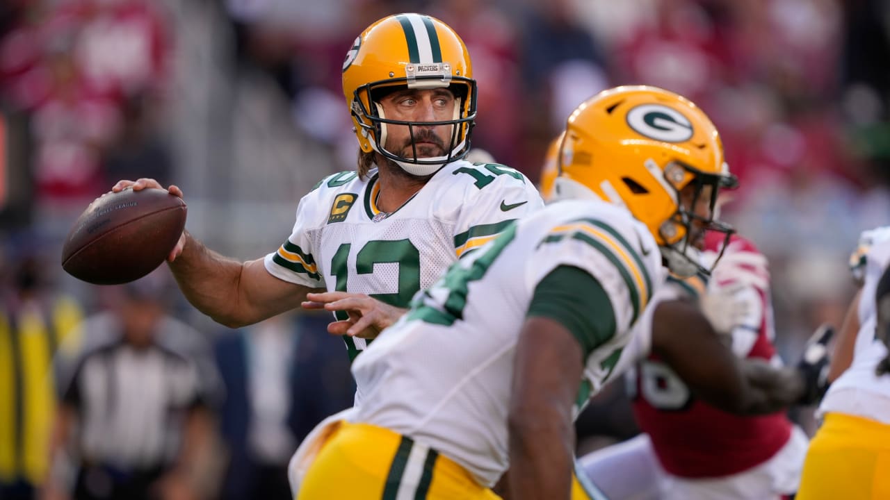 Green Bay Packers quarterback Aaron Rodgers' best throws from 261yard