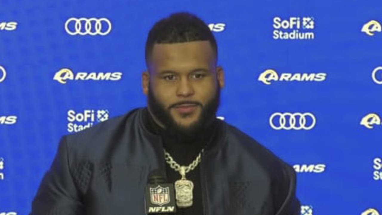 Rams' Aaron Donald breaks down in tearful interview after winning