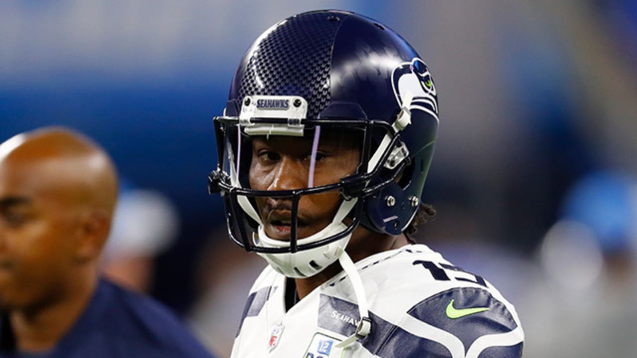 Saints sign Brandon Marshall after losing Dez Bryant to injury