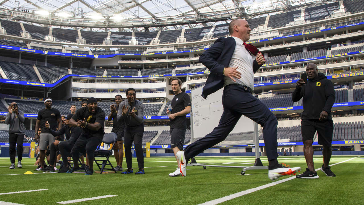 Rich Eisen 40-yard dash: NFL Network anchor breaks six seconds in NFL  Combine charity run - DraftKings Network