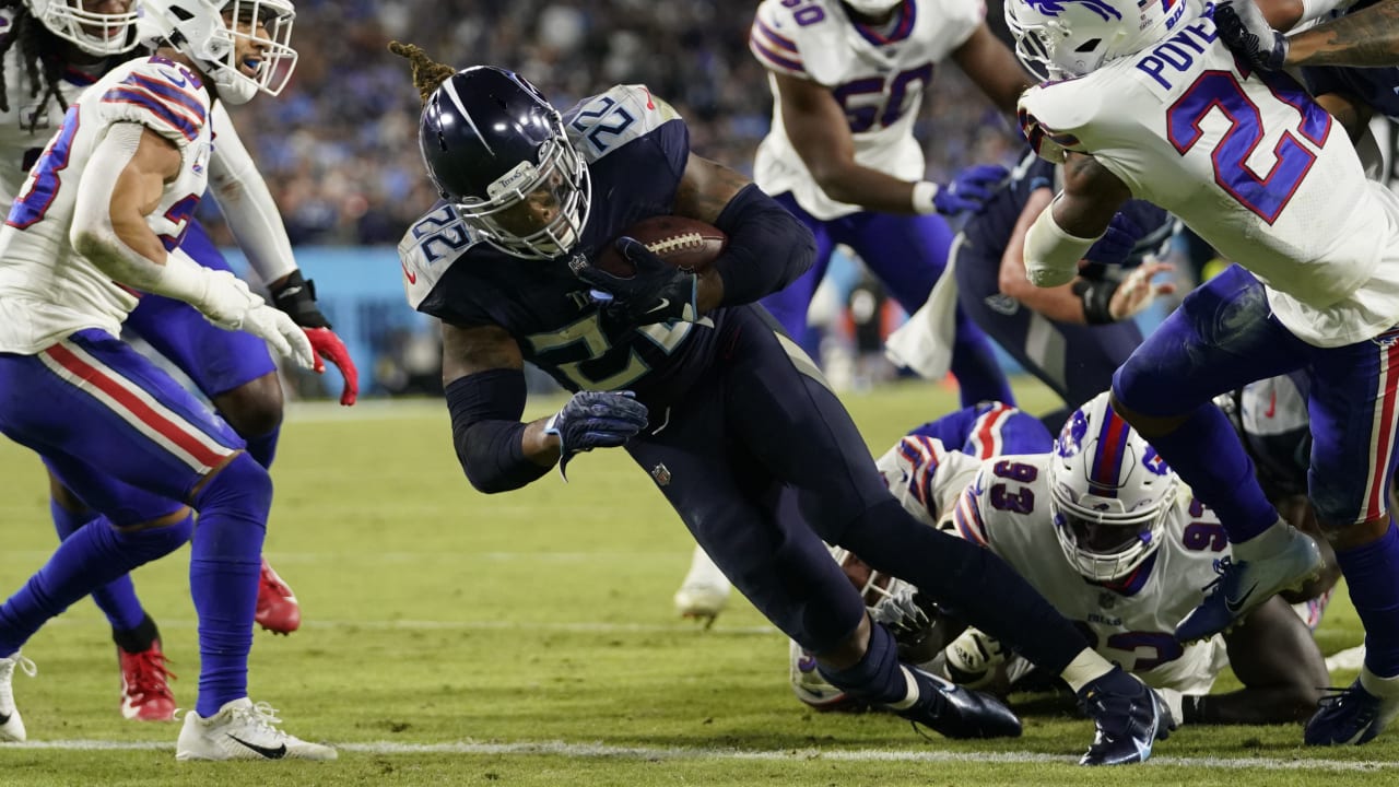 Tennessee Titans Running Back Derrick Henry Powers Through Goal-line ...