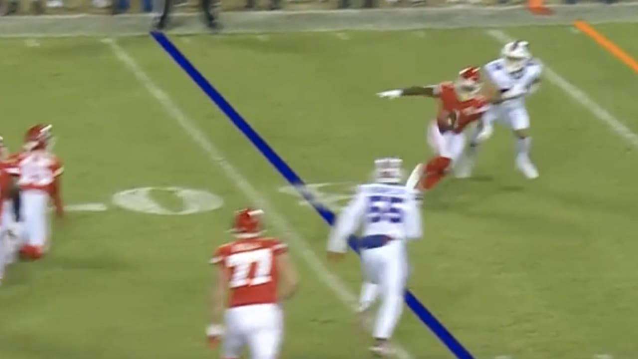 WATCH: Patrick Mahomes makes circus pass en route to Jerick