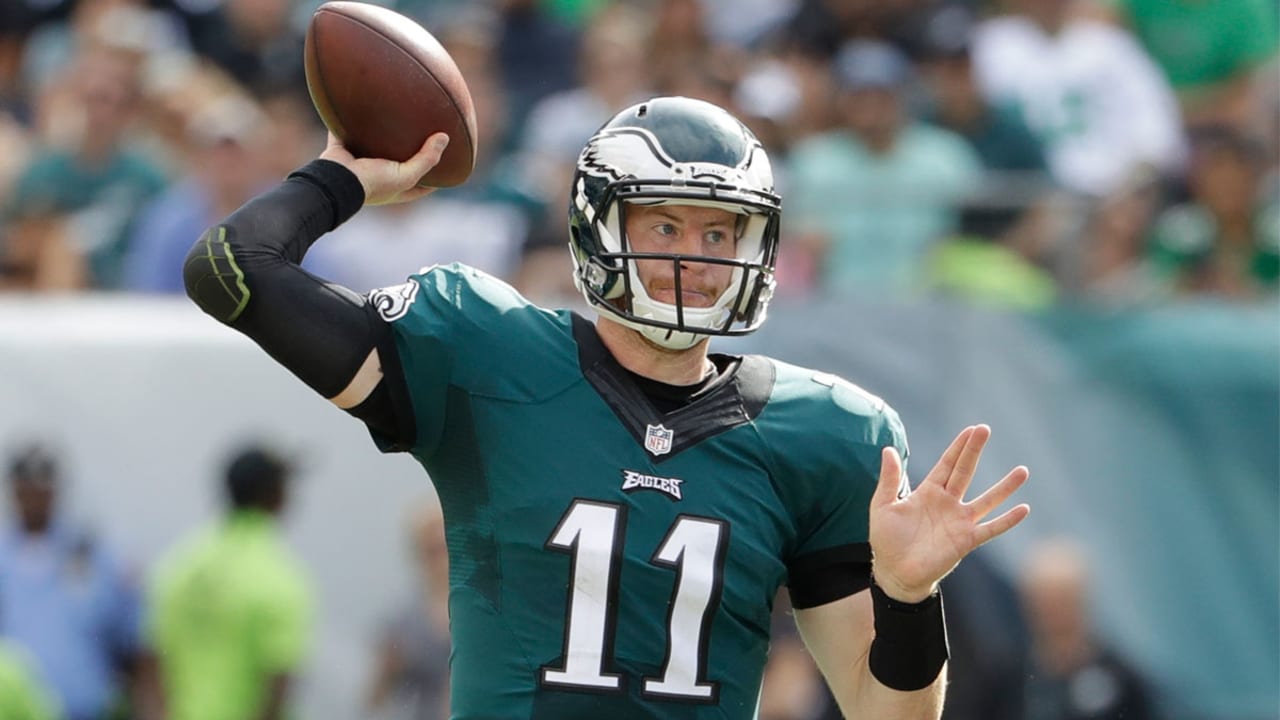 Quarterback Carson Wentz a winner in debut with Washington