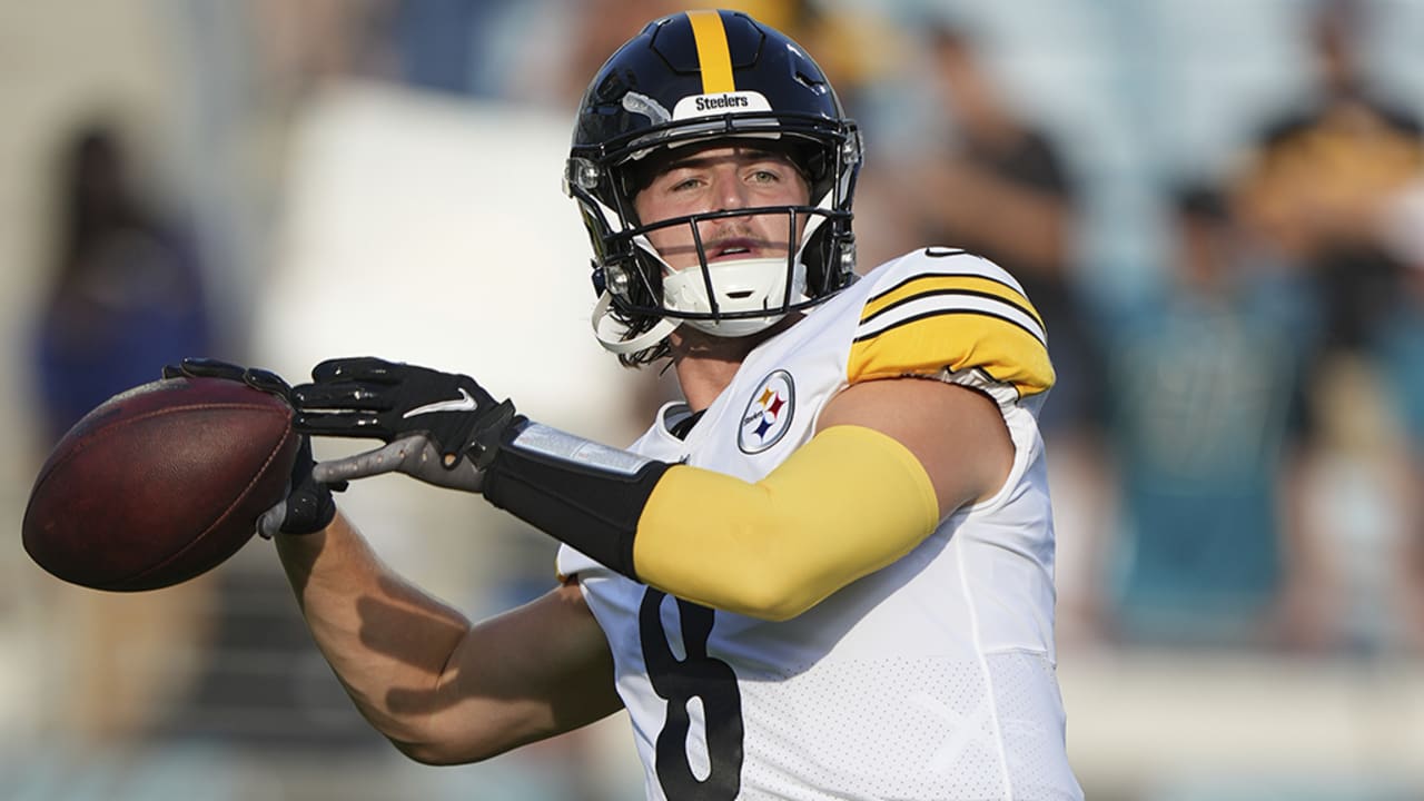 Pittsburgh Steelers' Kenny Pickett Ready to Outduel Houston Texans