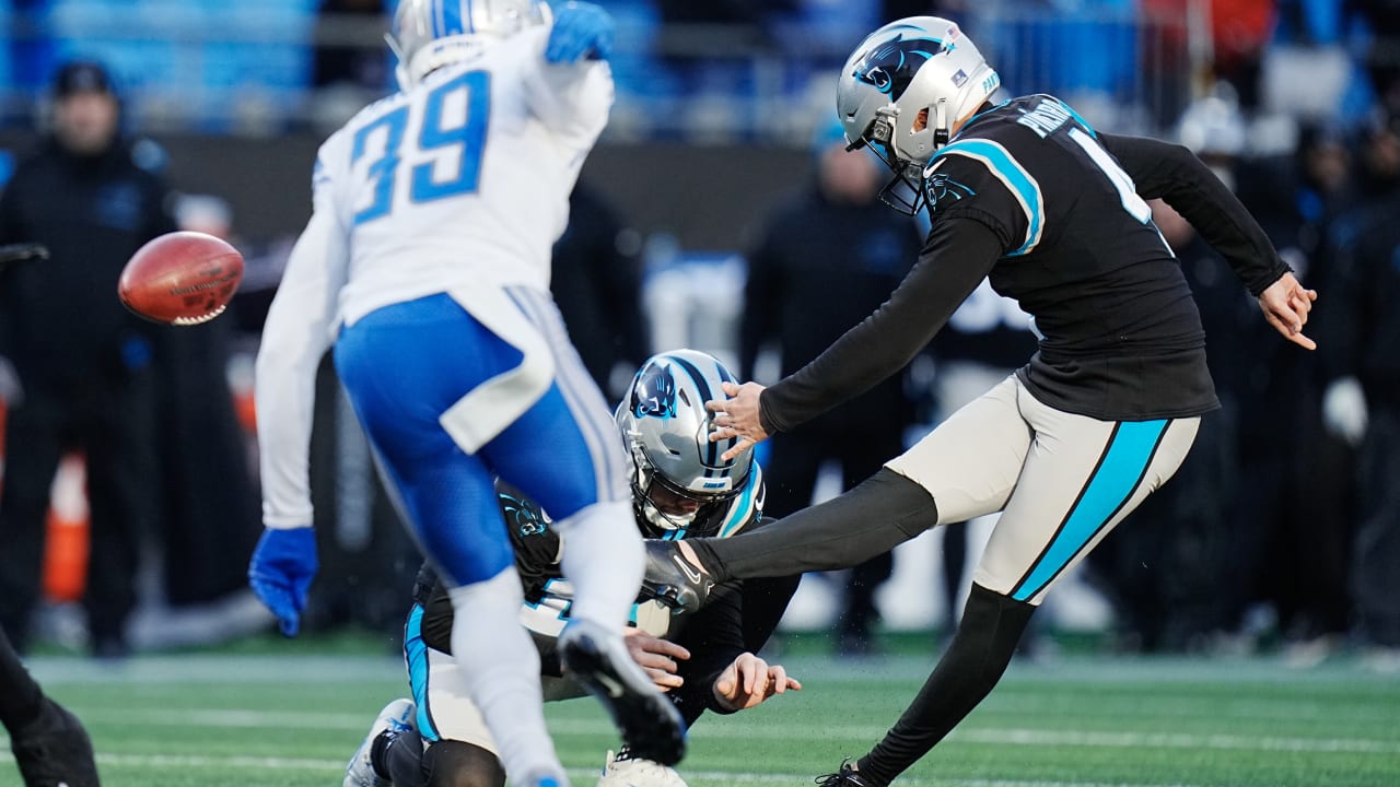 Carolina Panthers kicker Eddy Piñeiro's 37yard field goal caps