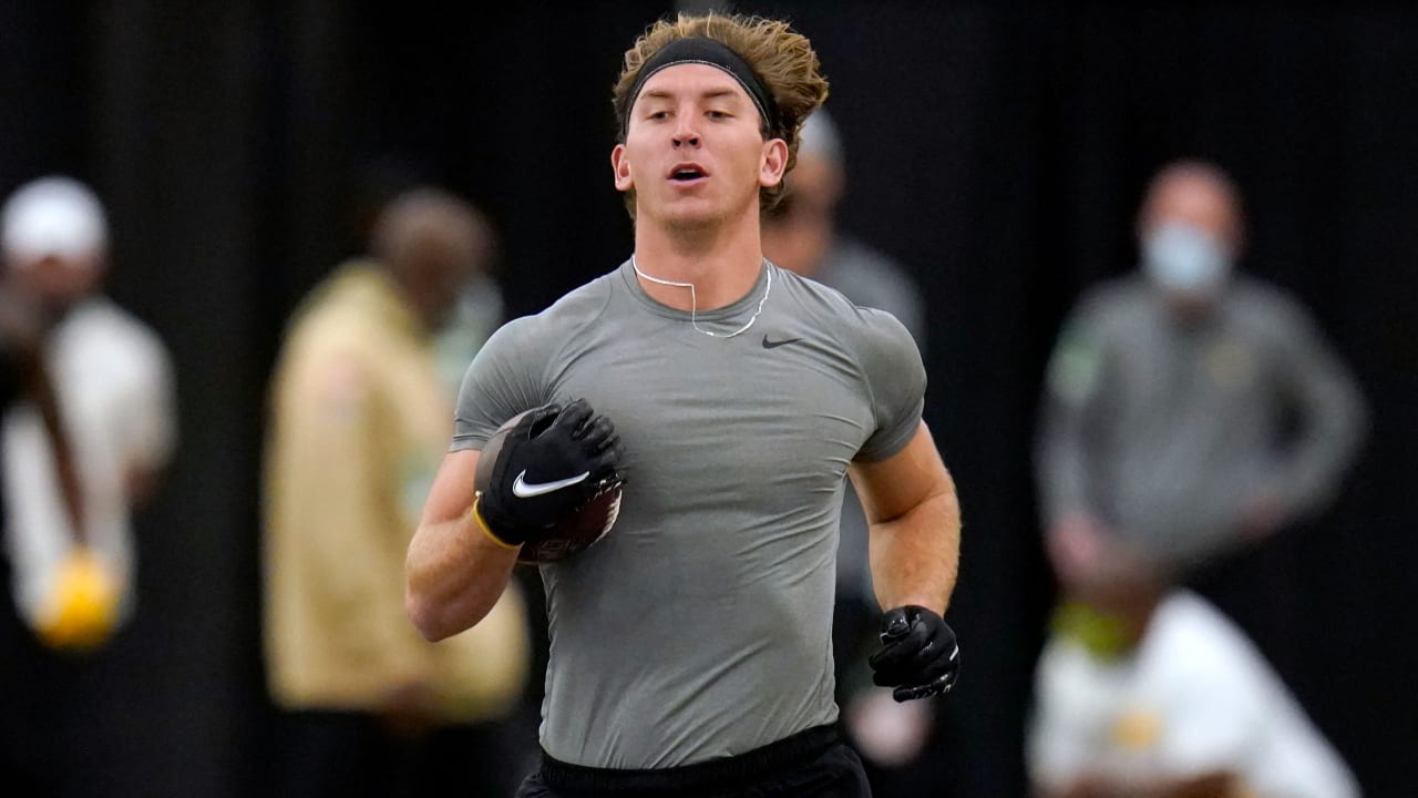 Minnesota Vikings select Central Missouri Mules tight end Zach Davidson
