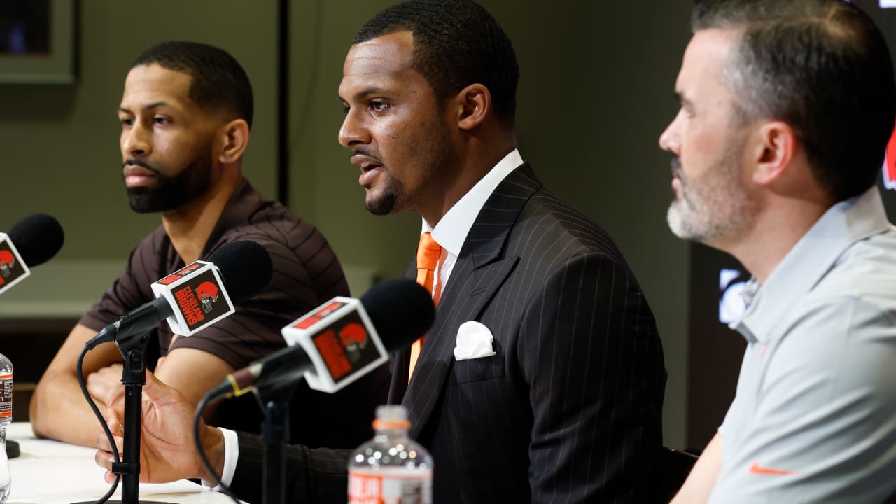 Deshaun Watson Speaks to the Media