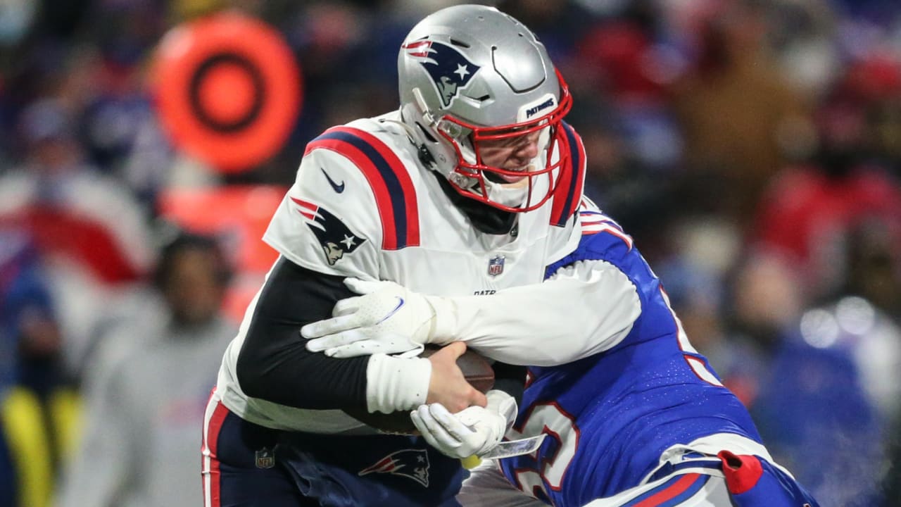 Buffalo Bills defensive lineman Jerry Hughes makes New England Patriots  quarterback Mac Jones pay for fake spike with 4-yard sack