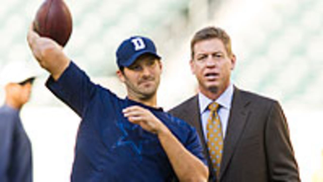 troy-aikman-tony-romo-130201-Spot.jpg