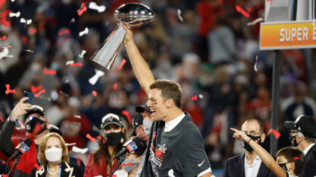 Patriots Tweet Congratulations to Tom Brady for Winning the Super Bowl