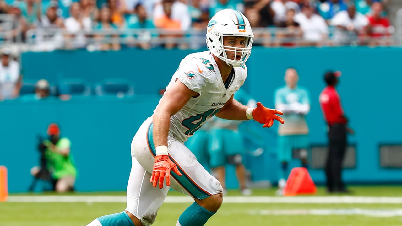 Alonso signs extension with Dolphins 