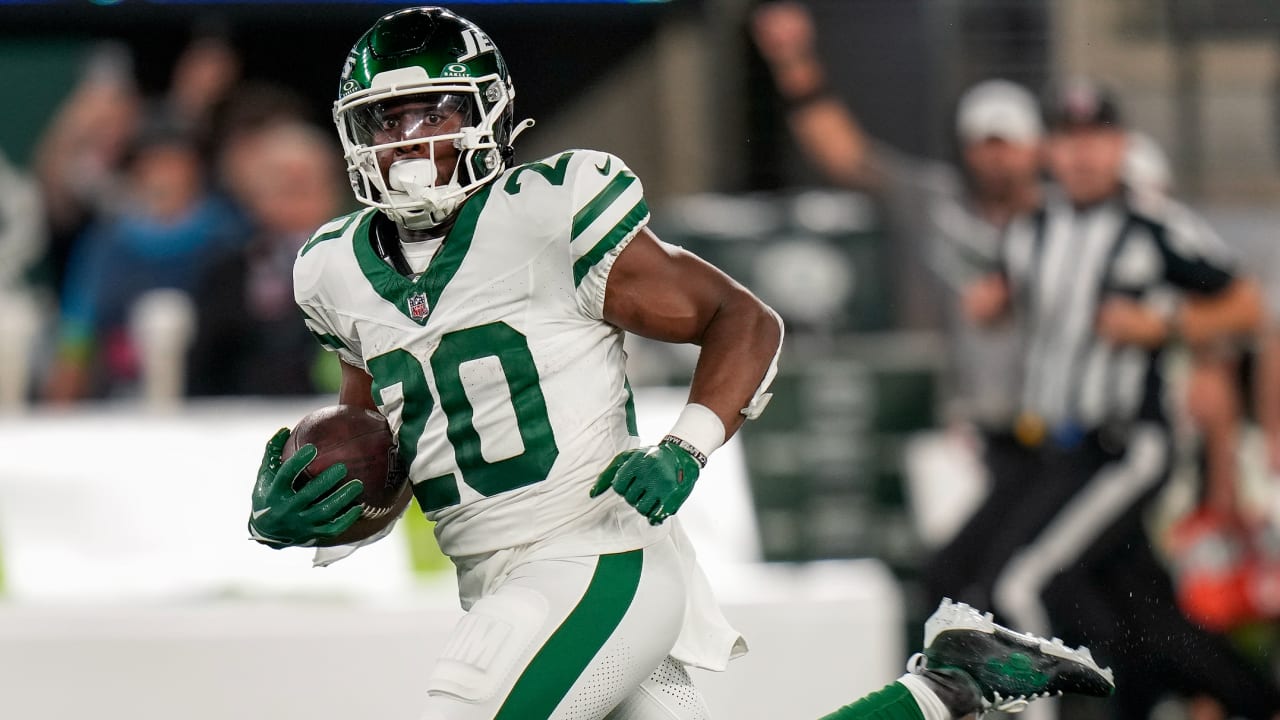 Can't-Miss Play: 83-yard run! New York Jets running back Breece Hall leaves  Buffalo Bills in dust on explosive burst