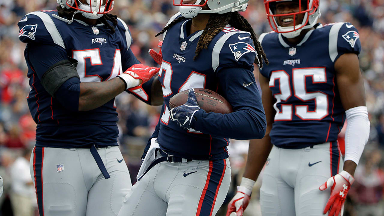 Patriots corner Stephon Gilmore gets best of Cardinals DeAndre Hopkins