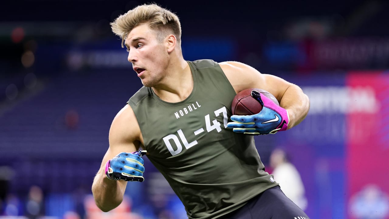 Iowa Football: CBS Sports tabs Lukas Van Ness day one NFL Combine star