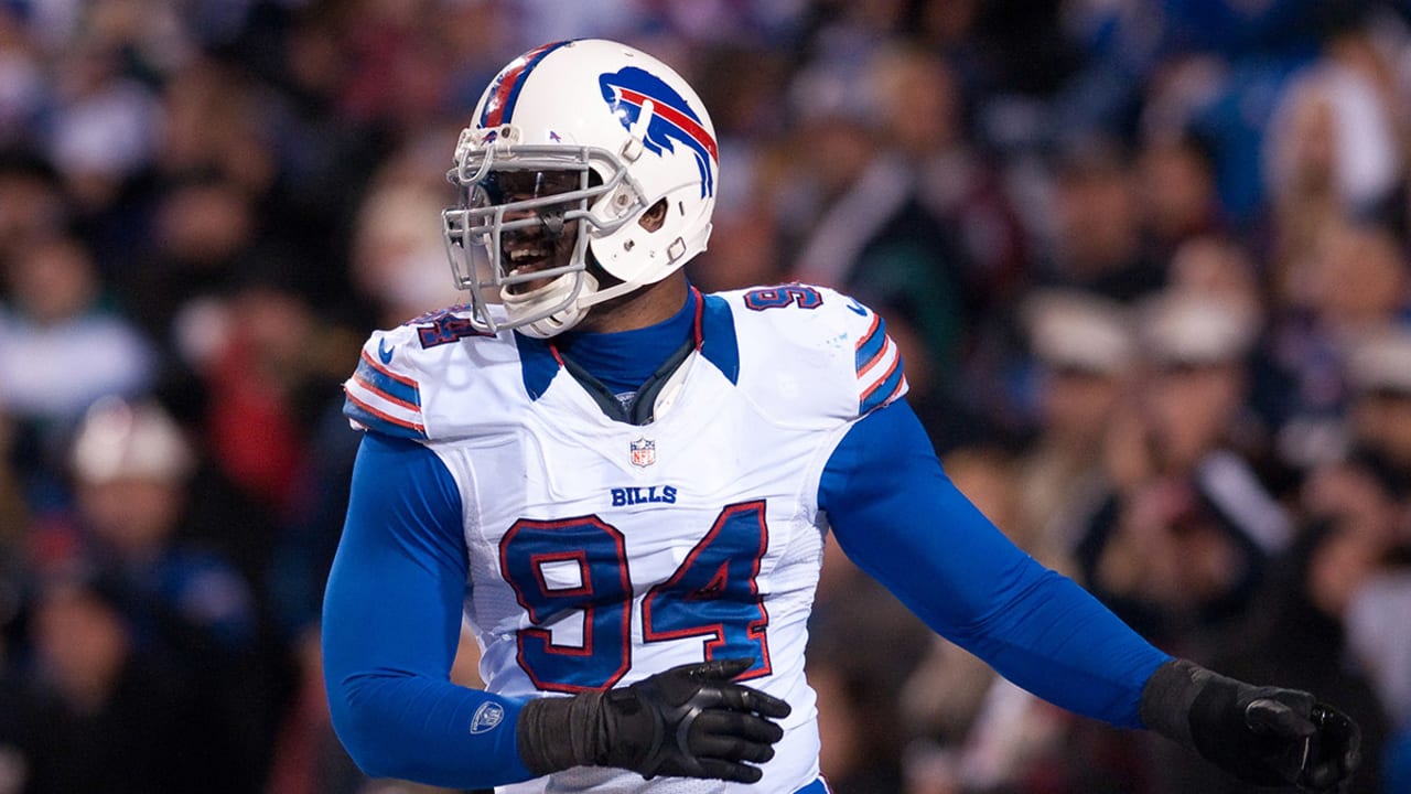Mario Williams-151023-Spot.jpg