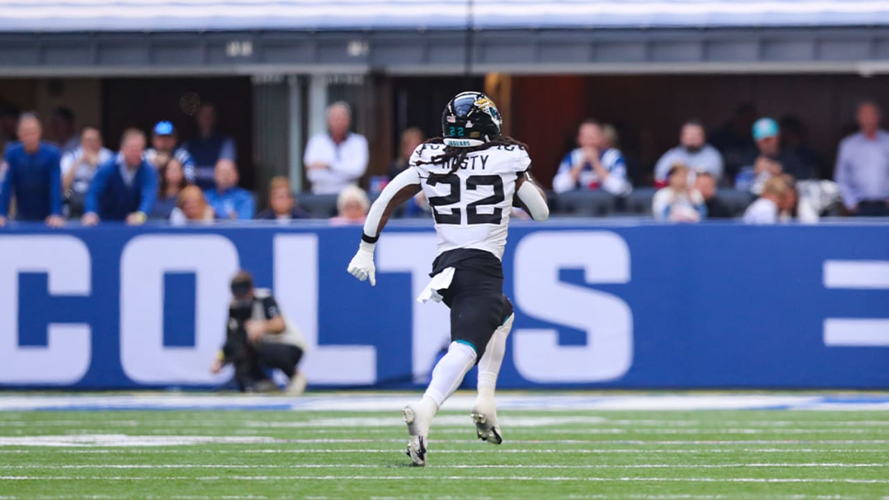 JACKSONVILLE, FL - JUNE 05: Jacksonville Jaguars Running Back JaMycal Hasty  (22) runs with the ball