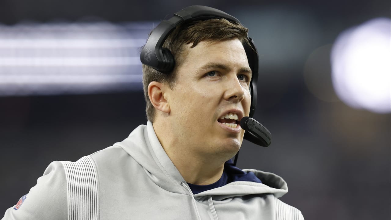 Chargers hiring Kellen Moore to be offensive coordinator - Los Angeles Times