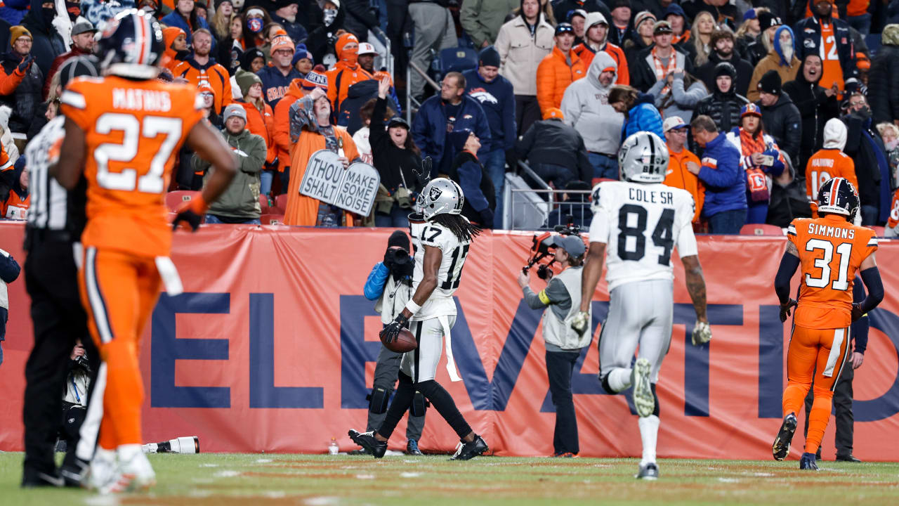 Davante Adams' 35-yard TD in overtime lifts Raiders past Broncos