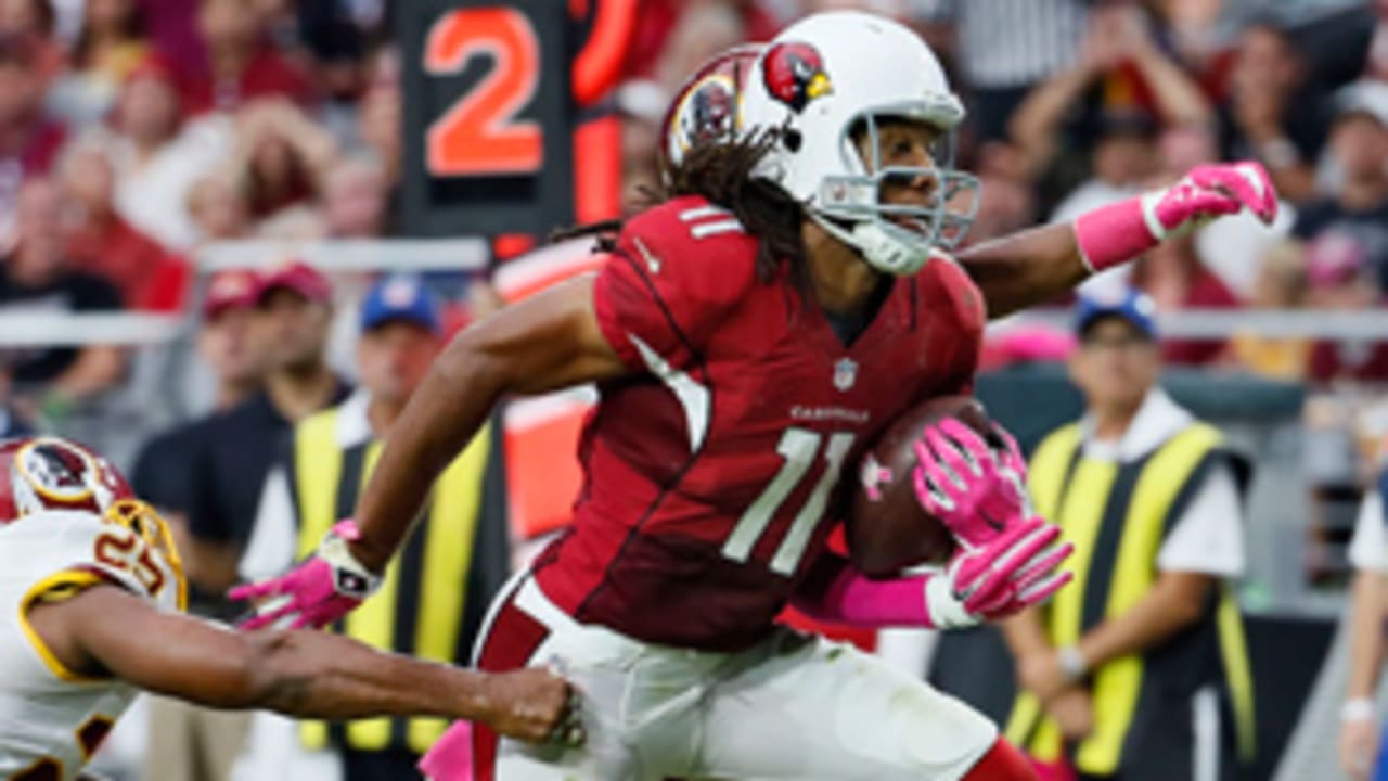 Larry Fitzgerald honors his mother during Breast Cancer Awareness