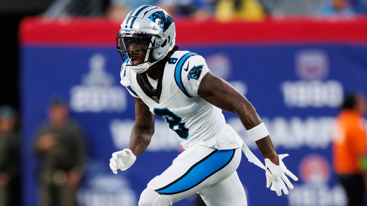 Carolina Panthers cornerback Jaycee Horn suffers hamstring injury