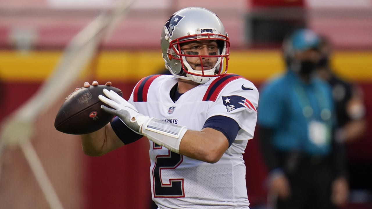 New England Patriots place former Michigan State quarterback Brian Hoyer on  Injured Reserve