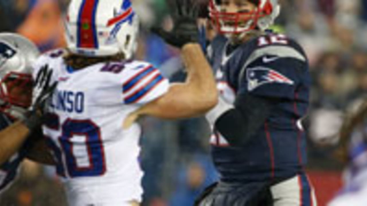 LeGarrette Blount sets records in win over Colts 