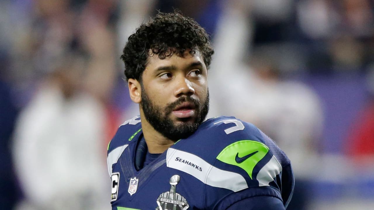 russell-wilson-spot_150508.jpg
