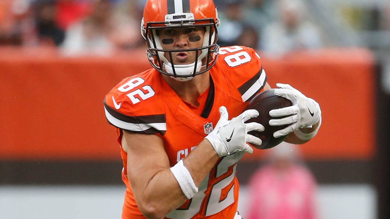 Browns cut veteran tight end Gary Barnidge