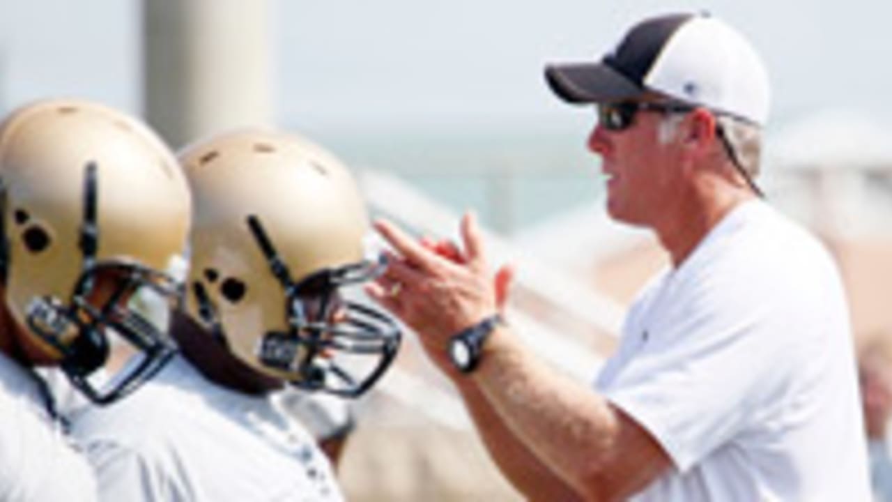 brett-favre-120930-spot.jpg