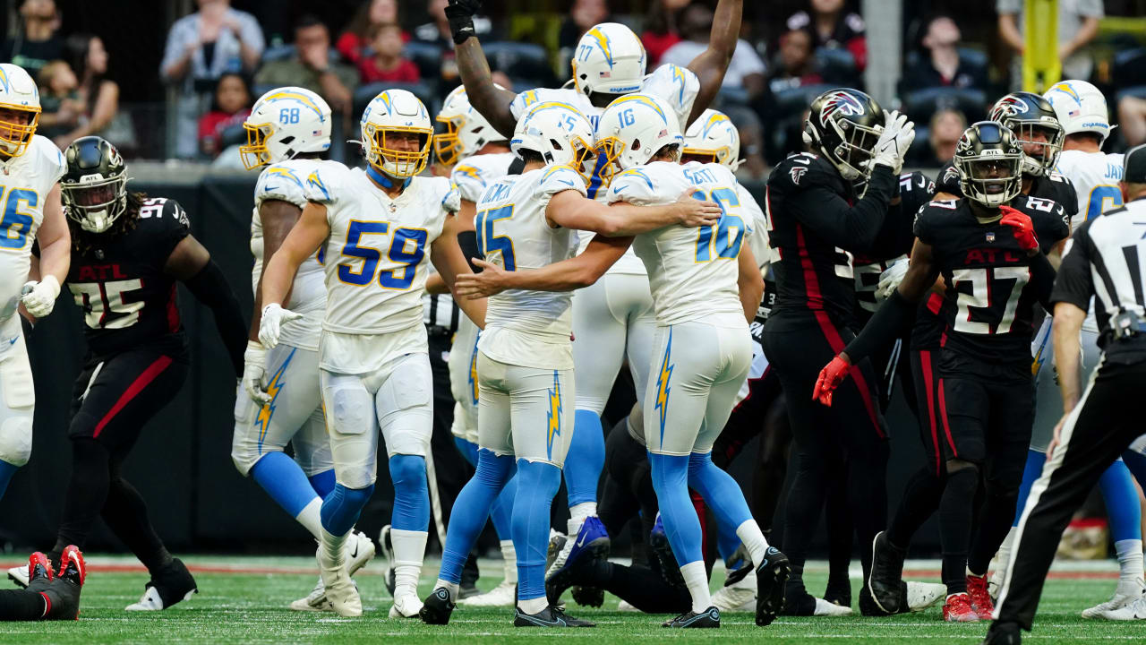 Los Angeles Chargers place kicker Cameron Dicker (11) makes a field goal as  time expires to send the game into overtime during the second half of an  NFL football game against the