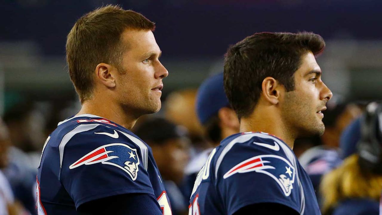 Tom Brady -Jimmy Garoppolo-180109-sl