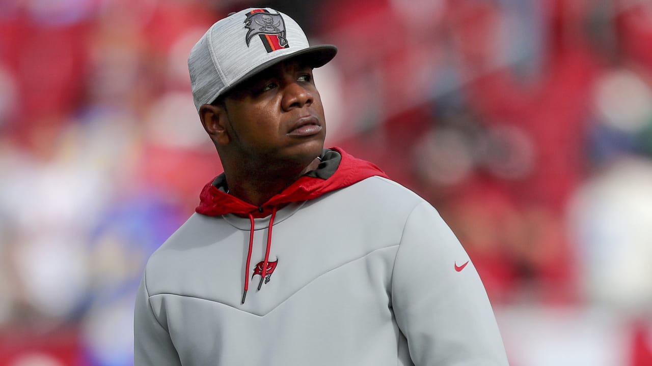 Byron Leftwich clarifies he'll continue to handle offensive game